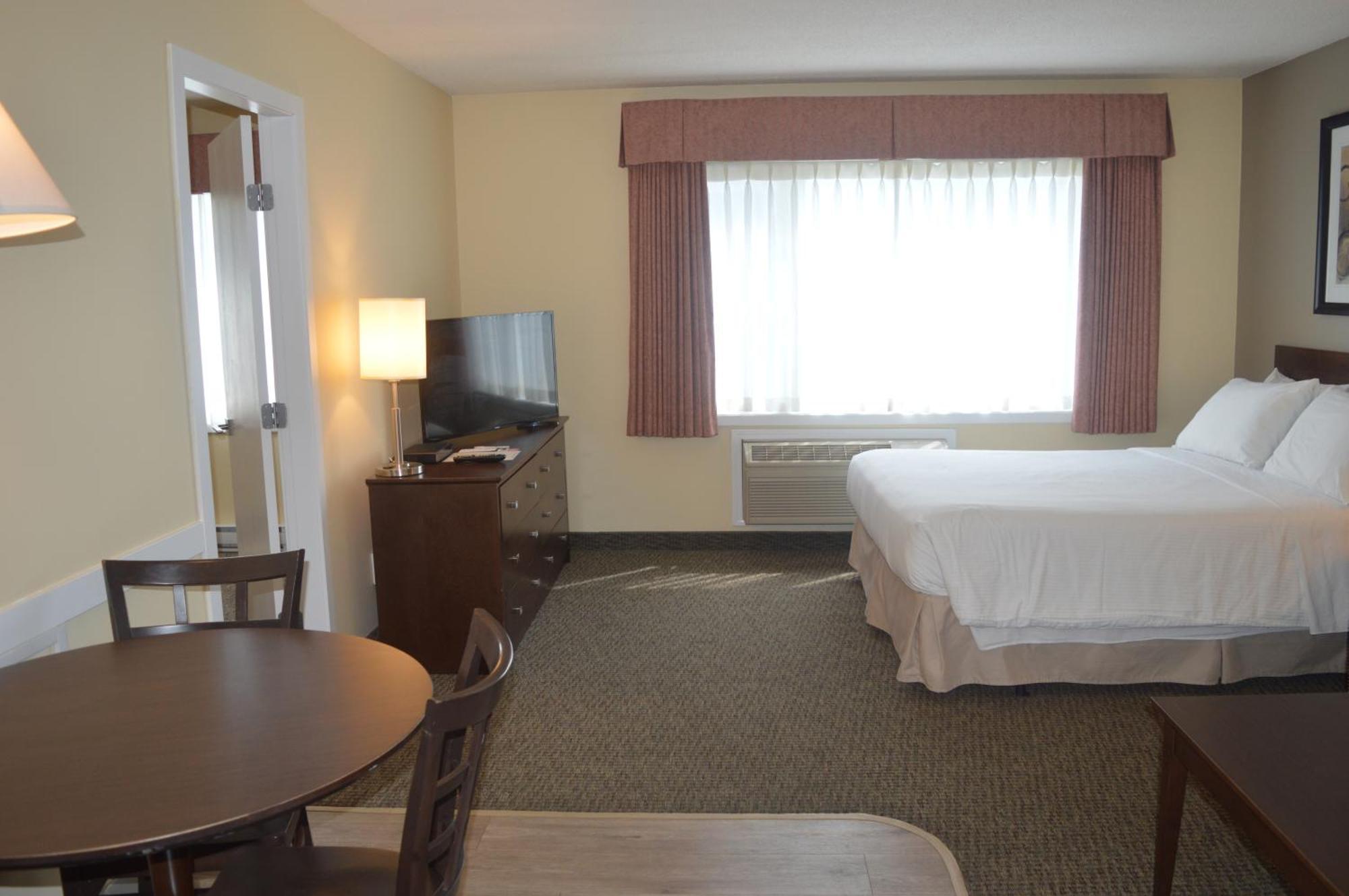 Siesta Suites Келоуна Екстер'єр фото