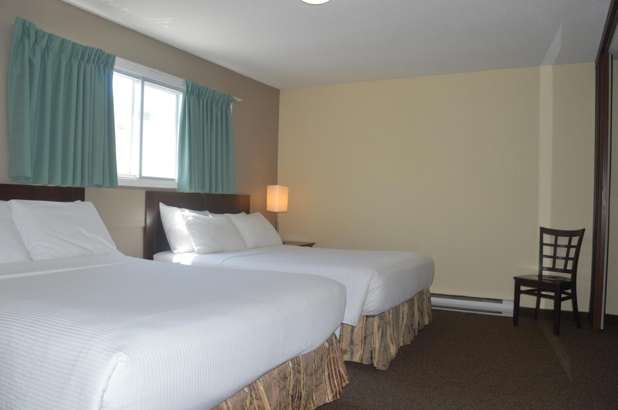 Siesta Suites Келоуна Екстер'єр фото
