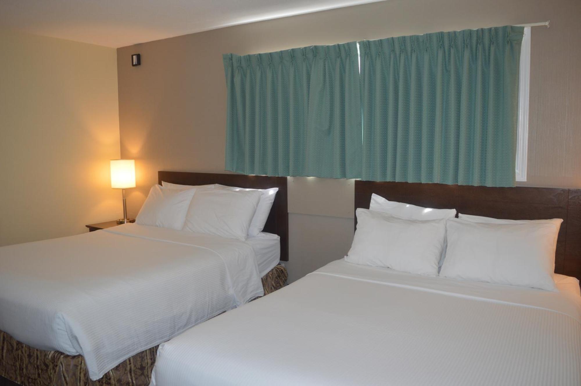 Siesta Suites Келоуна Екстер'єр фото