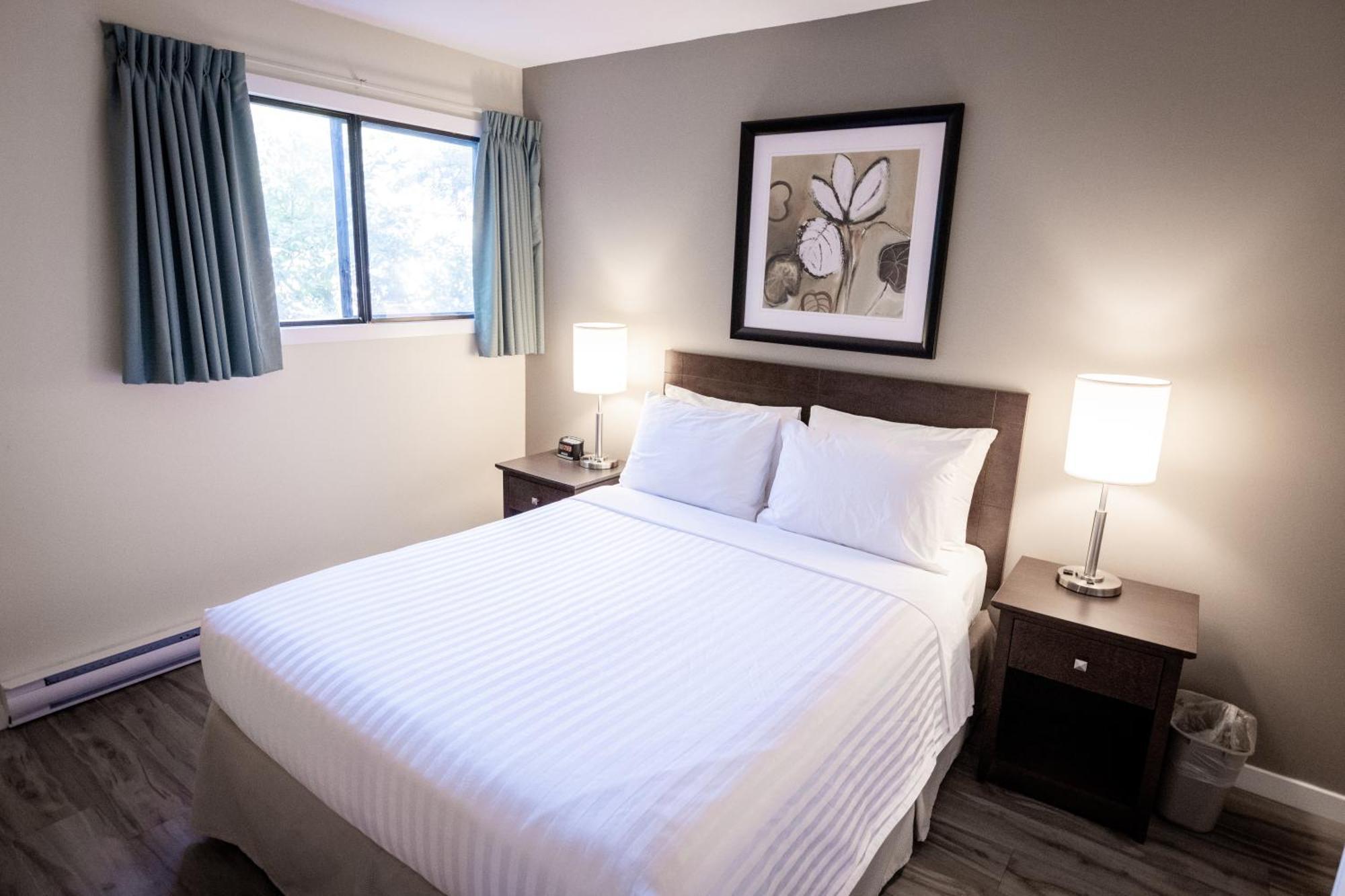 Siesta Suites Келоуна Екстер'єр фото